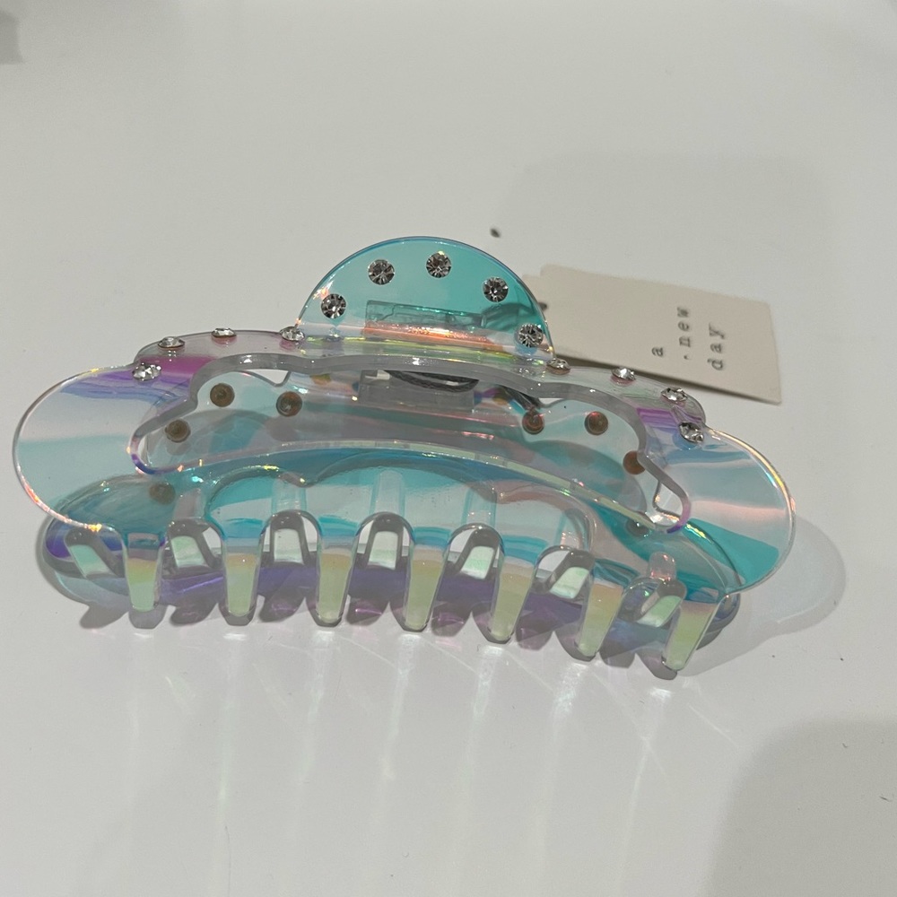 A New Day clear with jewels medium sized claw clip